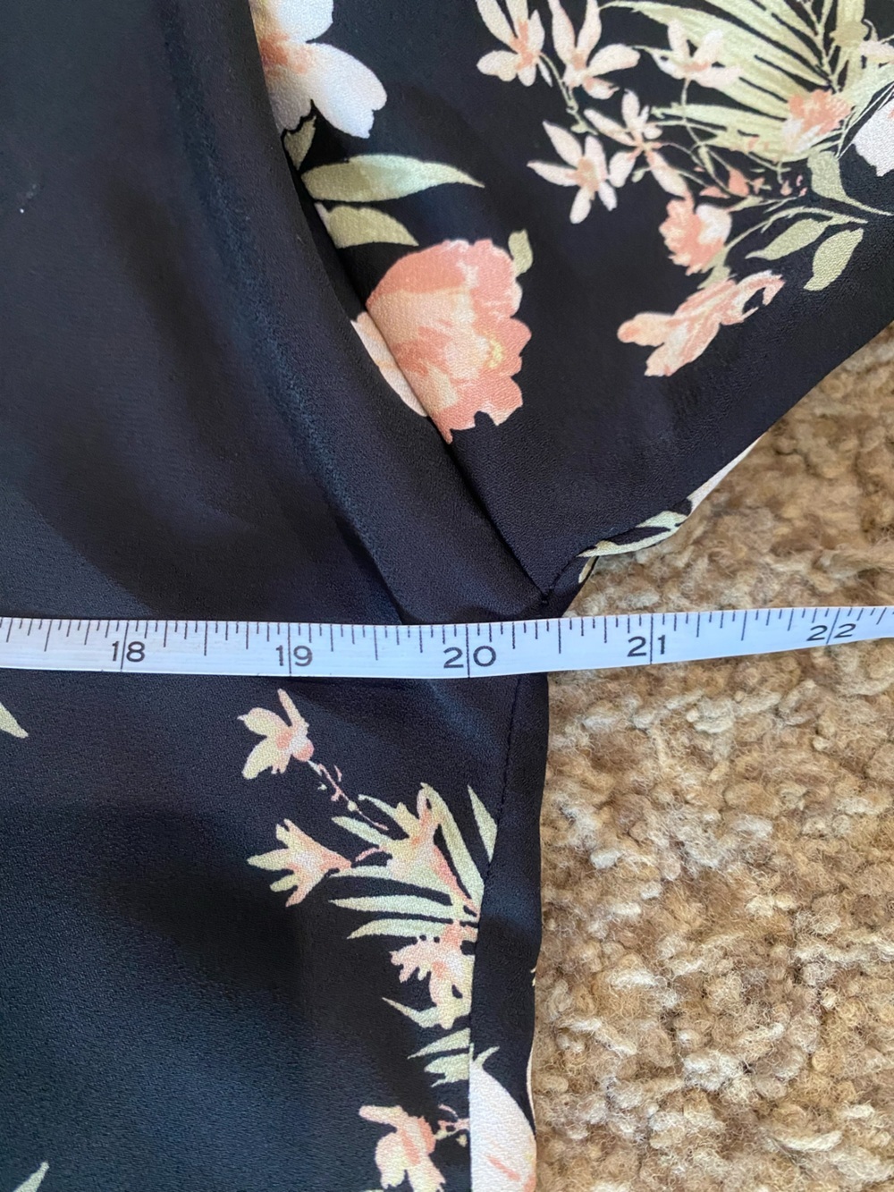 Pink Rose Kimono Black Pink Open Front Medium Boho Resort Hawaiian Tropical - Picture 11 of 12